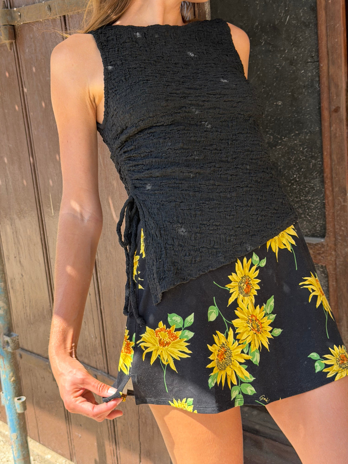 Darcy Skort - Midnight Sunflower - 4