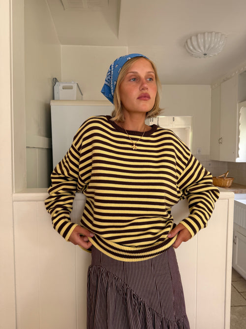 "I Can't Believe it's Not Vintage" Crewneck - Golden Stripe - 2
