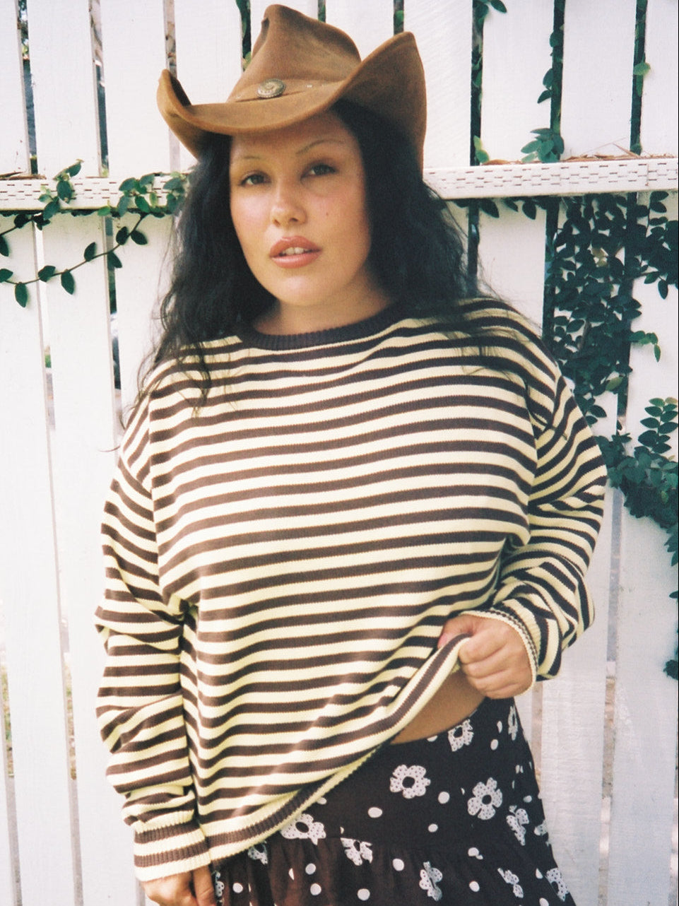 "I Can't Believe it's Not Vintage" Crewneck - Golden Stripe - 4