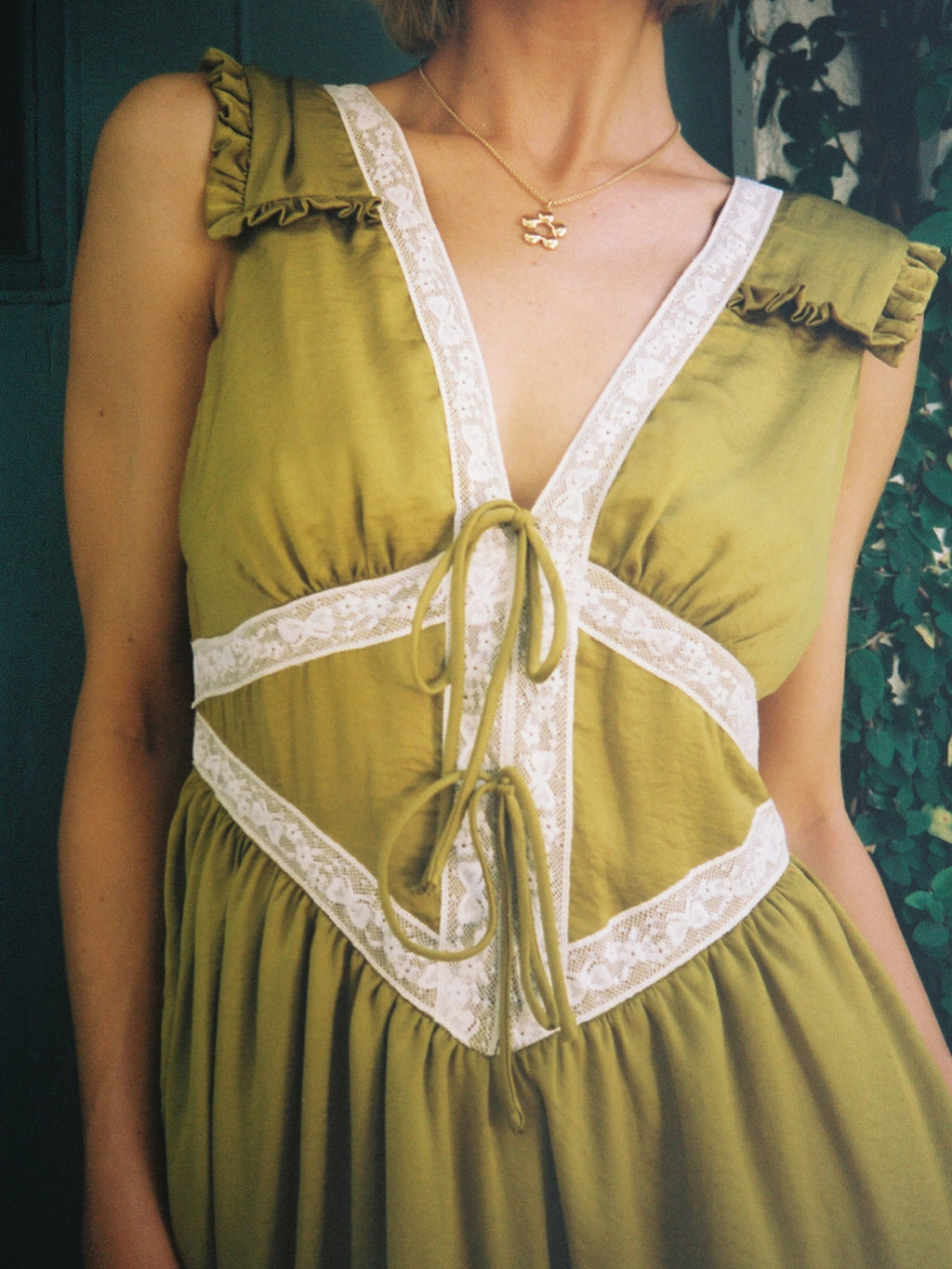 Dorothy Dress - Leafbud - 3
