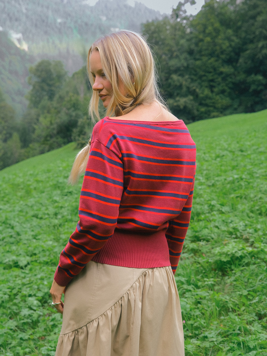 Luna Sweater - Cherry Cola - 5